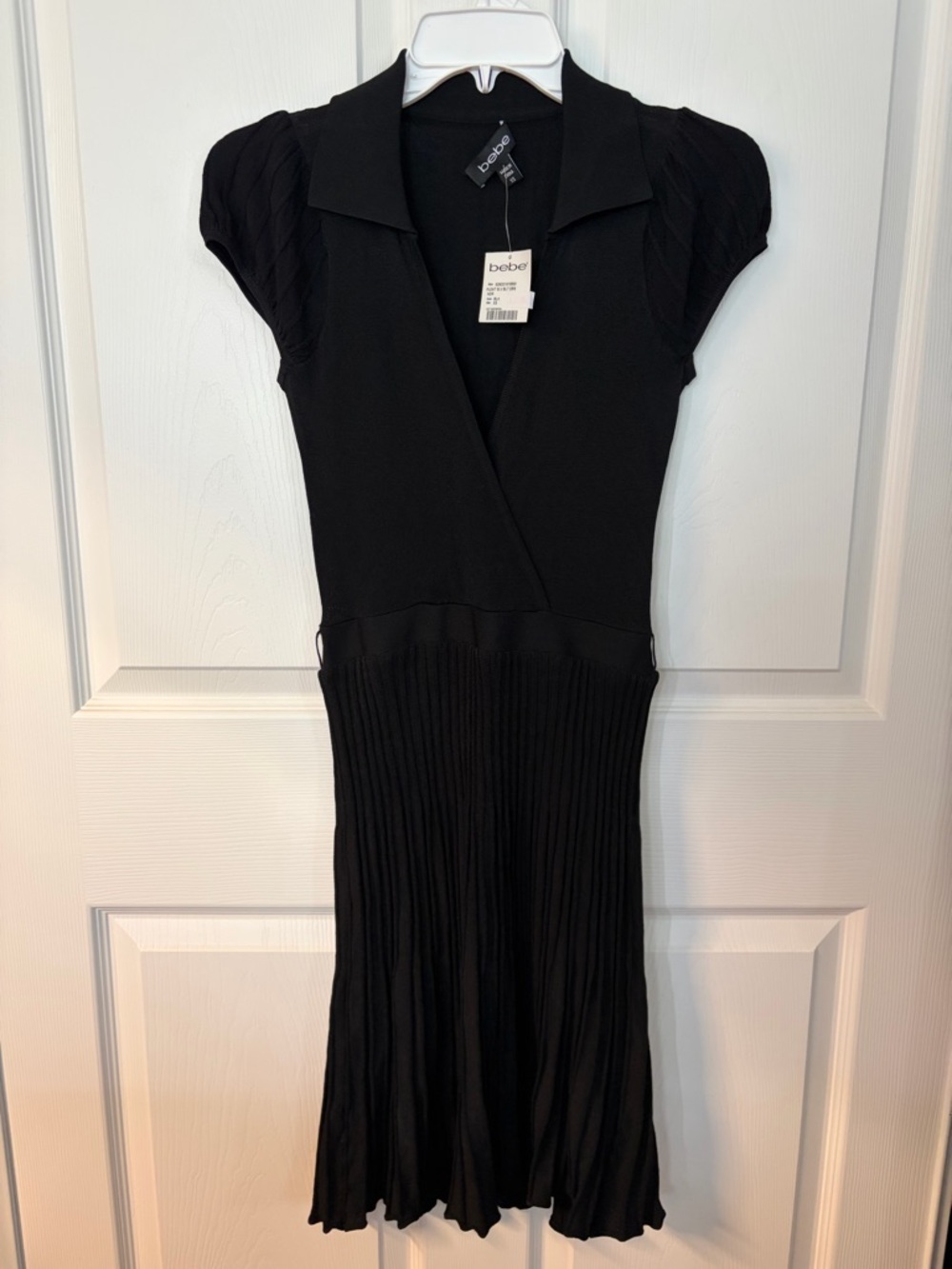 Vtg Bebe black pleated collared dress